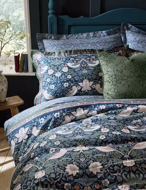William Morris At Home 2 Pack Midnight Strawberry Thief Pure Cotton Pillowcases in Light Blue and Green Floral Art Nouveau Design