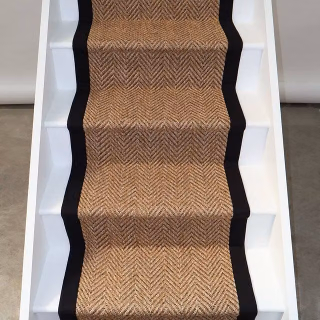 RainbowHome Cotswold Herringbone Stair Runner in Brown with Black Cotton Border, W: 55 cm, L: 700 cm – 1