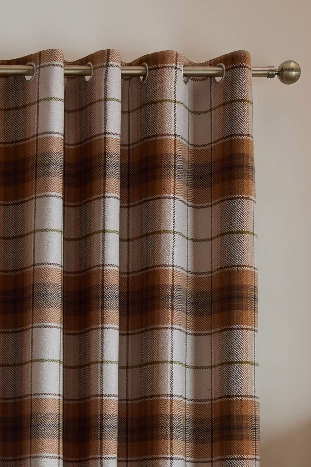 Catherine Lansfield Brushed Woven Glencoe Check Thermal Eyelet Door Panel in Terracotta, Width: 168 cm, Height: 214 cm – 2