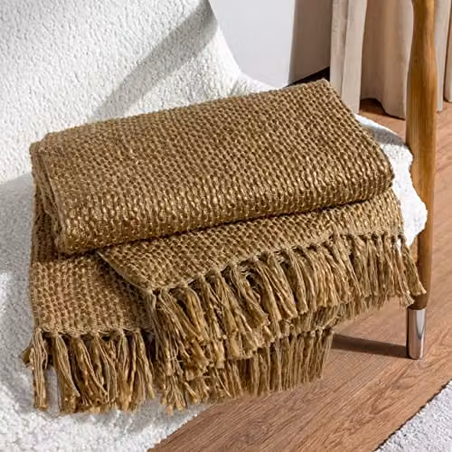 HOEM Morni Woven Fringed Throw in Green, W/D/H: 130 x 180 cm – 2