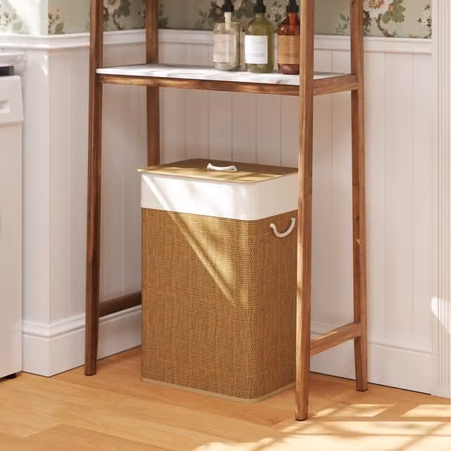 HOMCOM Brown Wicker Laundry Hamper with Lid, Handles and Removable Washable Liner Bag