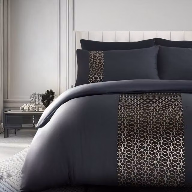 Velosso Luxury Foil Printed Bedding Set in Green, Black, Gold and Silver, including Duvet Cover 200 x 220 cm and Pillowcase 50 x 75 cm