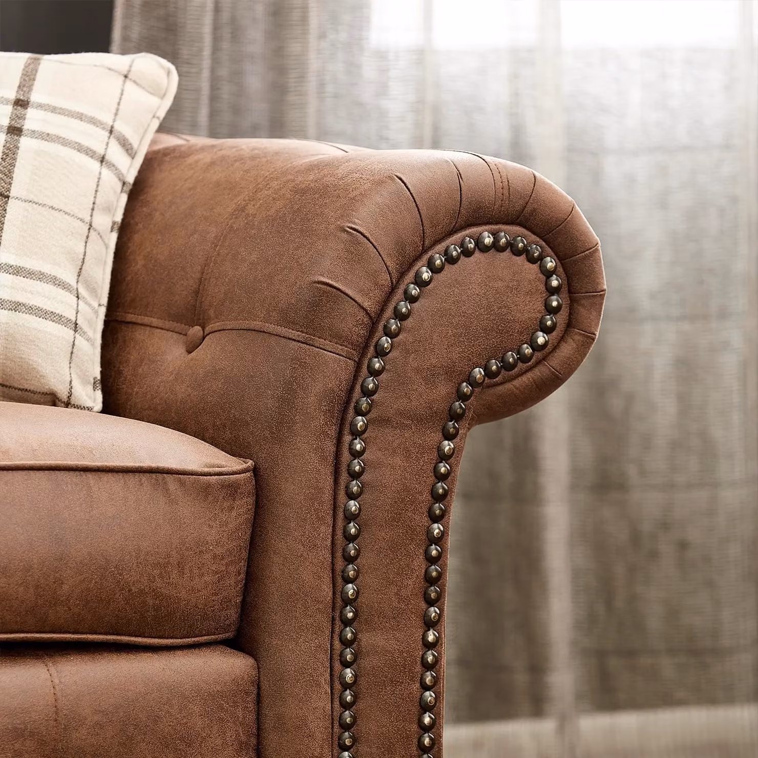 Furnishings For Less UK Oakland 3 Piece Chesterfield Sofa Suite in Brown Synthetic Leather, including 3 Seater Sofa, 2 Seater Sofa and Armchair – 3