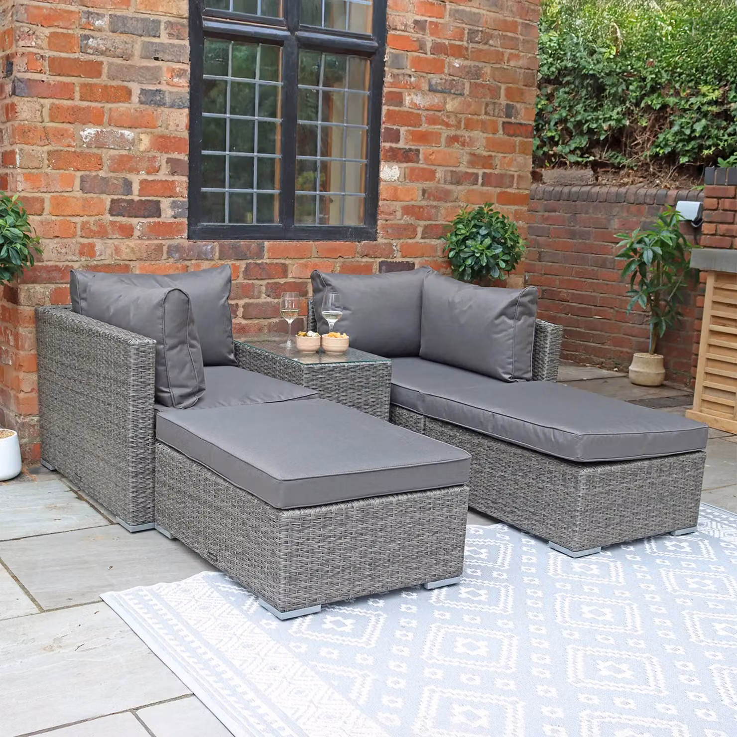 Royalcraft Paris 4 Seater 5 Piece L-Shape Garden Relaxer Set in Grey with Powder Coated Aluminium Frame and Matching Ottoman – 2