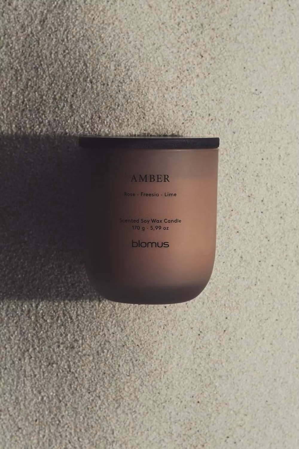 Blomus TUOKSU Amber Scented Soy Wax Candle in Rustic Brown – 3