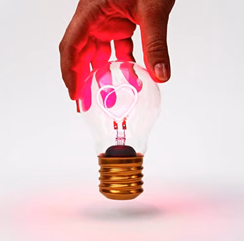 Suck UK Cordless LED Heart Light Bulb in Pink, White and Multicolour – 2