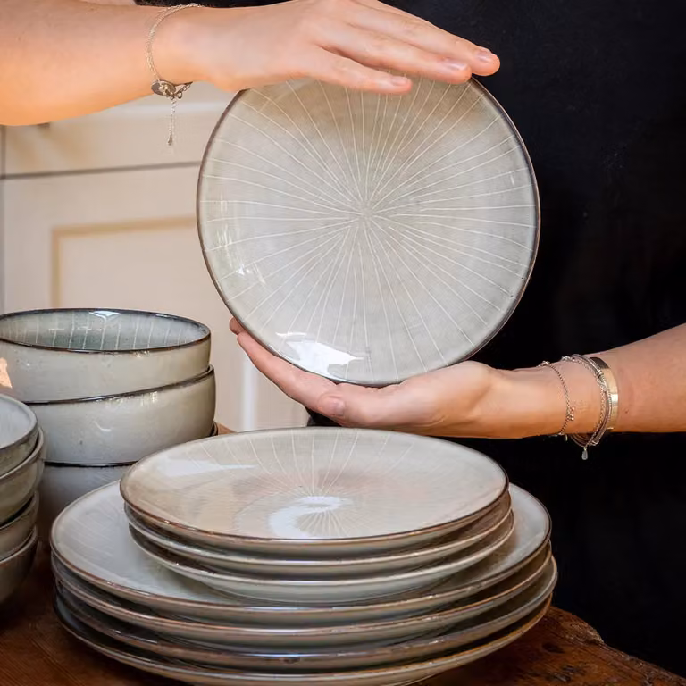 Scandi Home 16 Piece Ceramic Stoneware Dinner Set in Beige