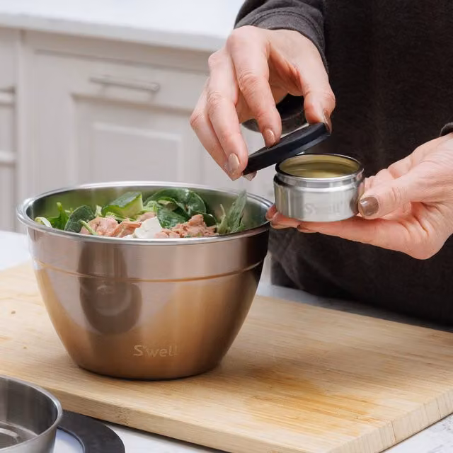 S'well Pyrite Gold Stainless Steel Round Salad Bowl Kit, 1.9 l