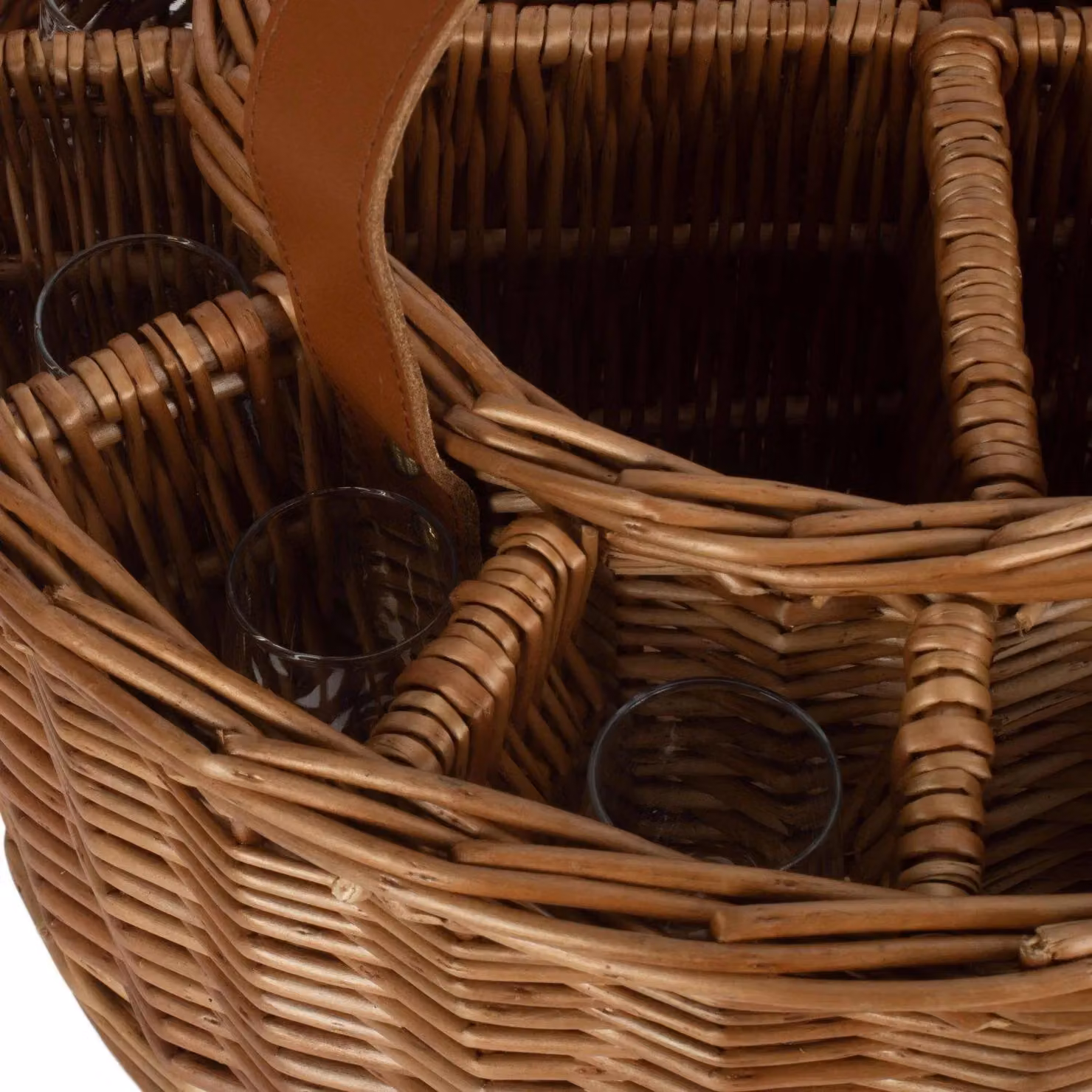 Red Hamper Wicker Garden Party Basket in Brown and Red – 3