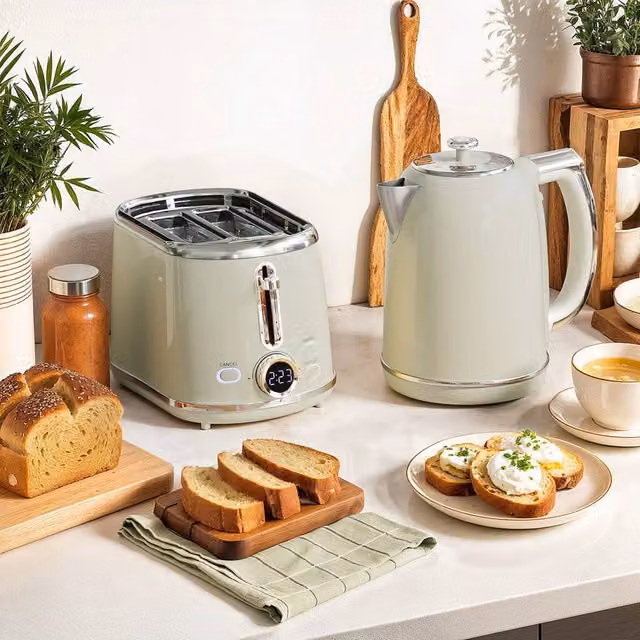 HOMCOM Grey Digital Kettle 1.7L and 2 Slice Toaster Set with LED Screen – 3
