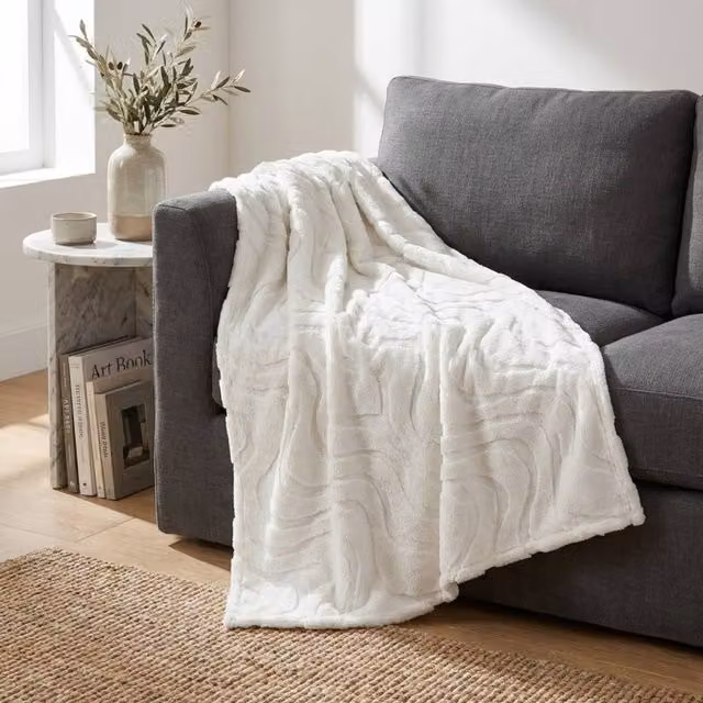 Garden Greatness Josselin Plaid Comfort Throw in White, W/D/H: 170 x 130 x 130 cm