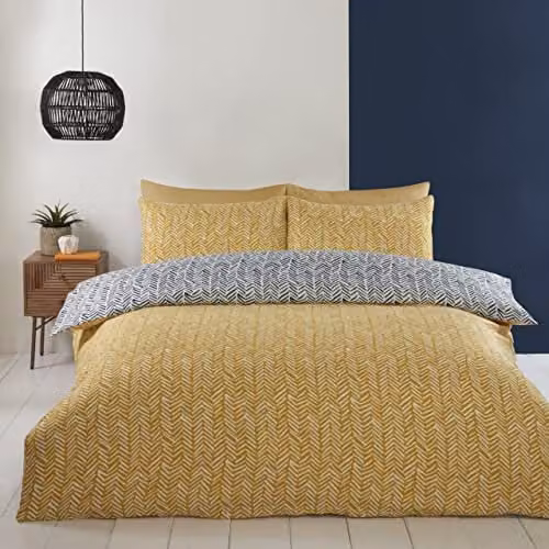 Rapport Home Helston Reversible Striped Microfibre Duvet Cover Set in Yellow and Black, W/D/H: 200 x 200 cm with Pillowcases 50 x 75 cm