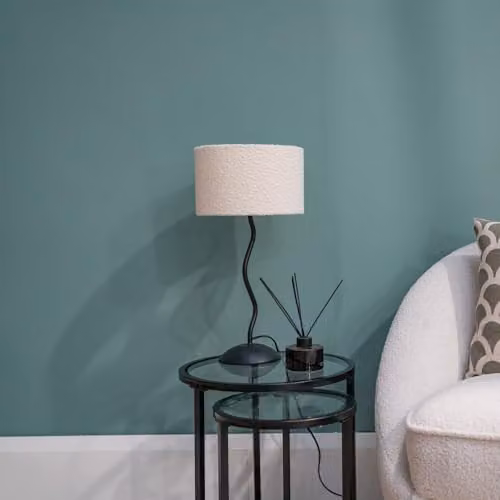 ValueLights Black Metal Wavy Single Stem Table Lamp with Cream Boucle Shade and Warm White LED Bulb – 2