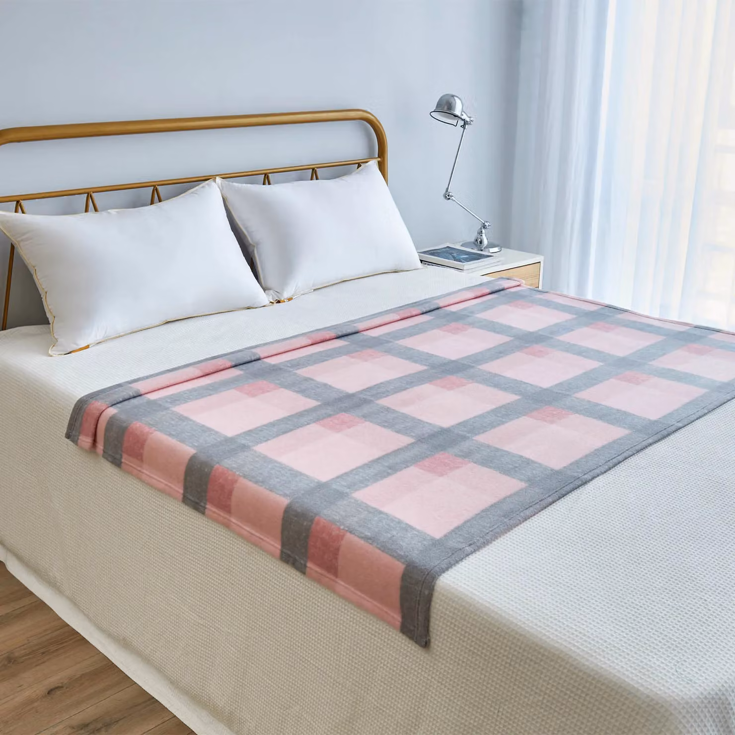 OHS Pack of 10 Checked Printed Fleece Blanket Throws in Light Pink, W/D/H: 120 x 150 cm – 2