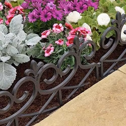 Marco Paul 4-Piece Black Plastic Decorative Scroll Garden Edging Fence Panels – 1