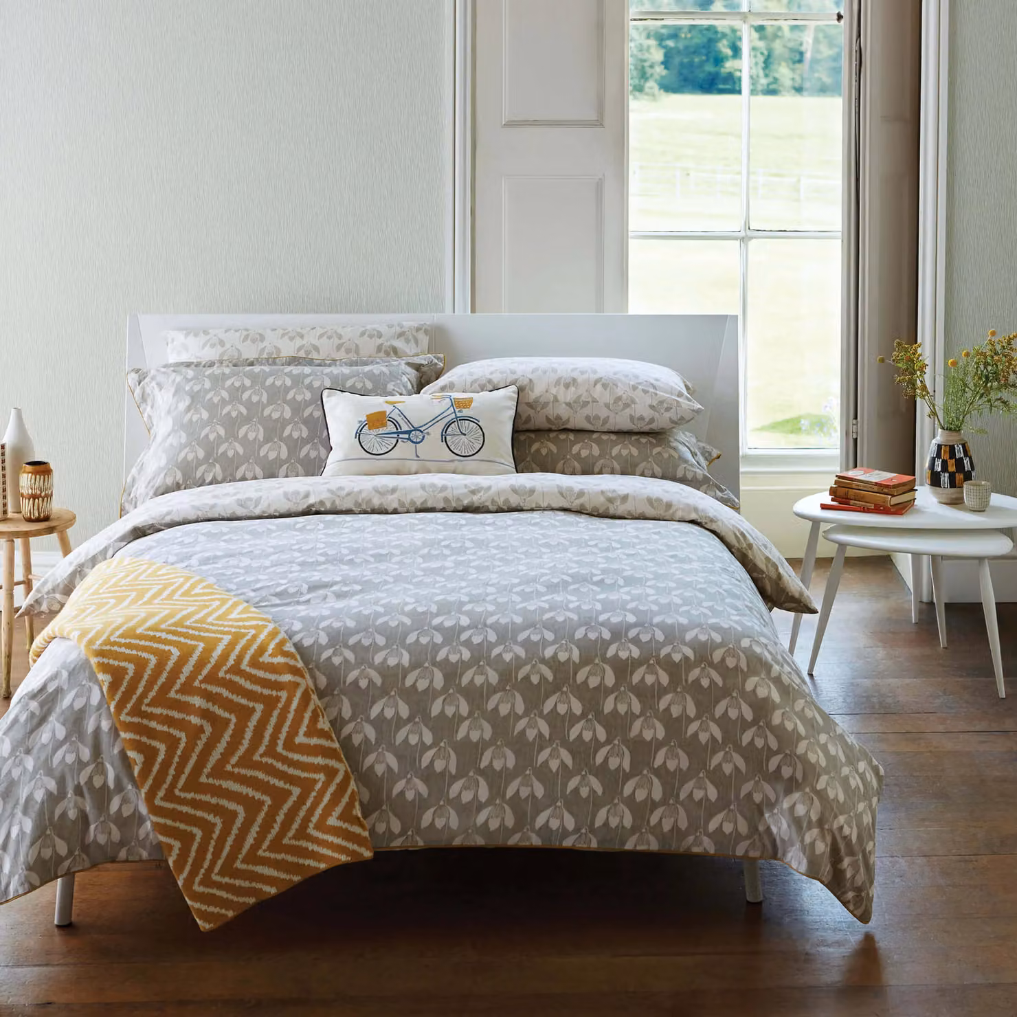 Scion Snowdrop Reversible Cotton Floral Duvet Cover and Pillowcase Set, Grey, W: 140 cm, H: 200 cm – 2