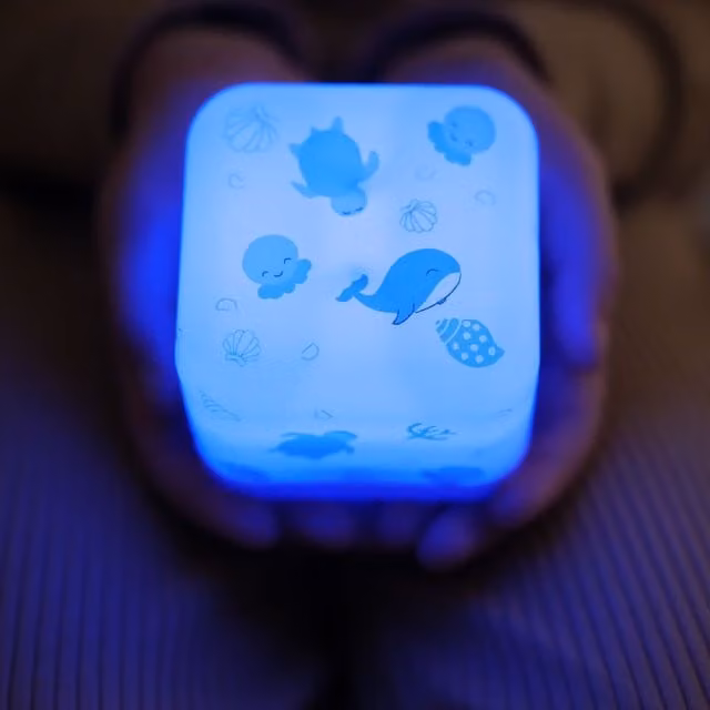 Cloud B Cube B Night Light and Reading Lamp in Blue and White – 1