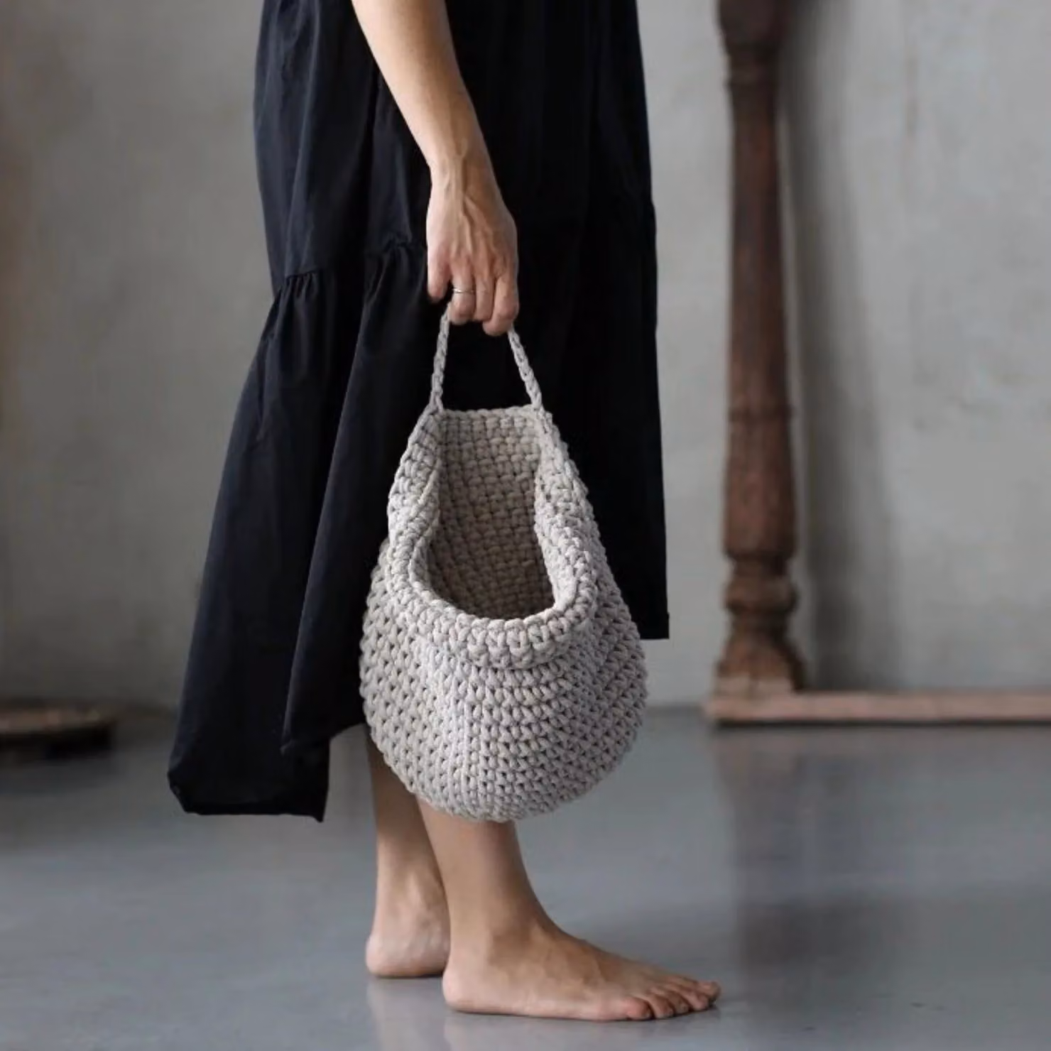 Zuri House Crochet Hanging Bag in Beige, Open Weave, XXS – 2