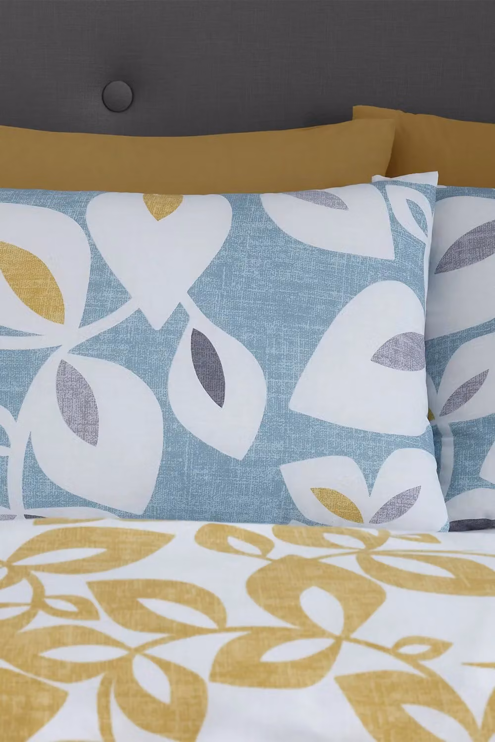 Catherine Lansfield Inga Leaf Reversible Floral Duvet Cover Set, Green and Multicolour, W/D/H: 140 x 200 cm – 2