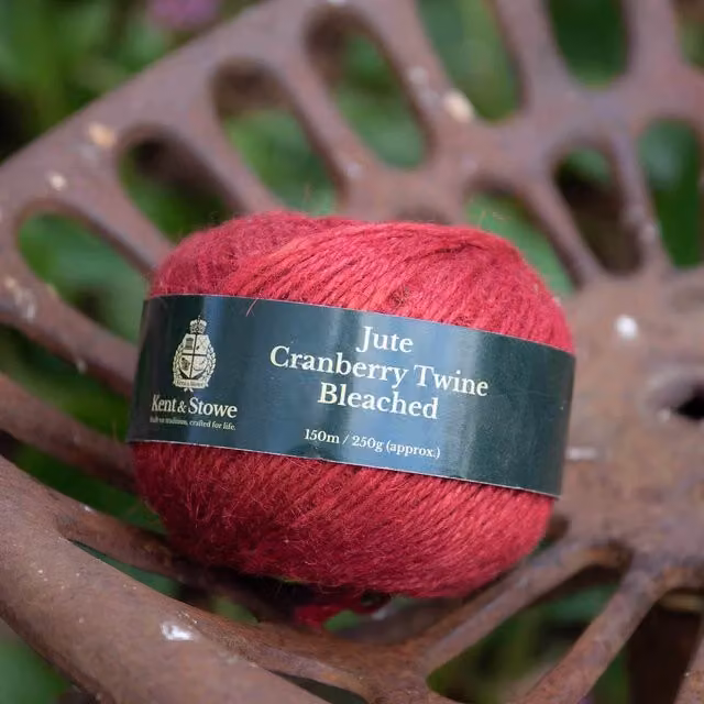 Kent & Stowe Pink 3-Ply Bleached Jute Garden Twine