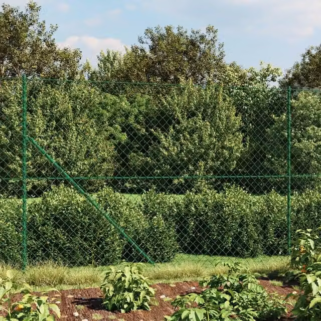 Berkfield Home Green PVC Coated Steel Chain Link Fence, H: 140 cm x W: 10 m – 1