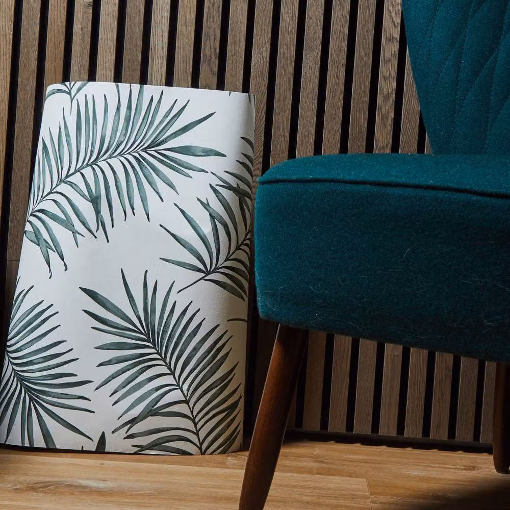 Superfresco Easy Scandi Leaf Botanical Wallpaper in White and Green – 2