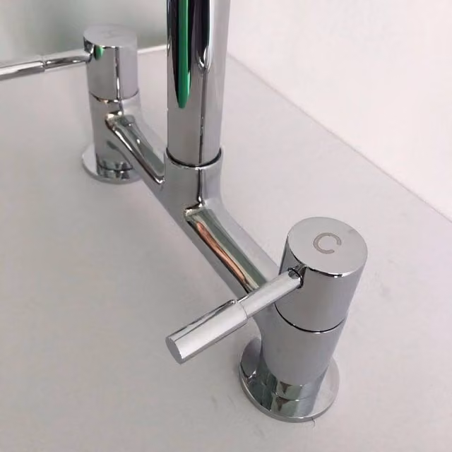 SPETLEK Chrome Dual Lever Kitchen Sink Mixer Tap in Silver