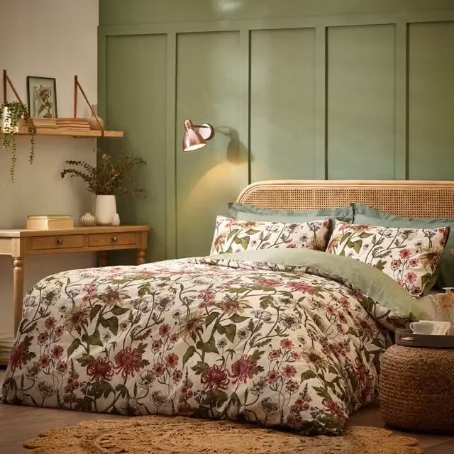 Wylder Nature Wallflower Floral Cotton Percale Duvet Cover Set in Beige and Sand, W/D/H: 200 x 200 cm