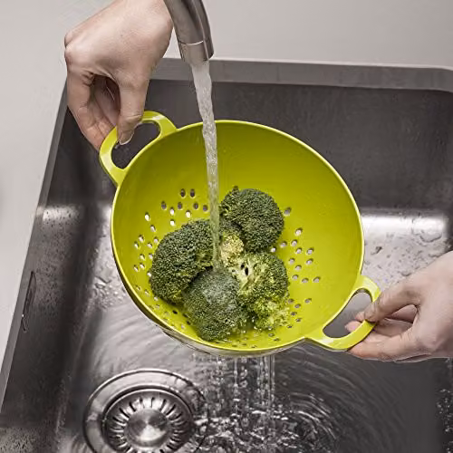 Zeal Melamine Colander with Handles in Green, 20cm – 2