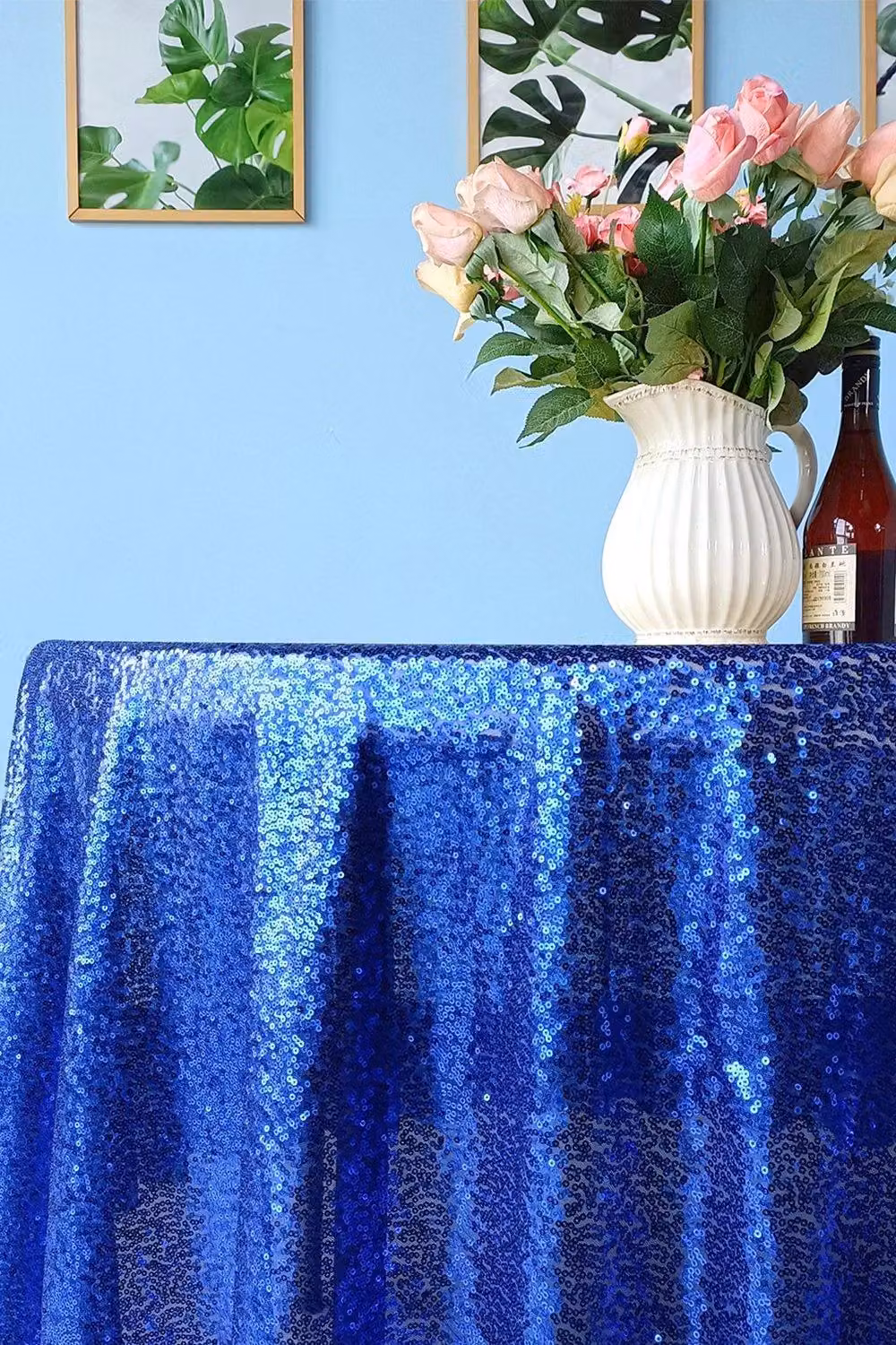 Neel Blue Round Sequin Tablecloth in Royal Blue, Diameter: 177.8 cm – 2