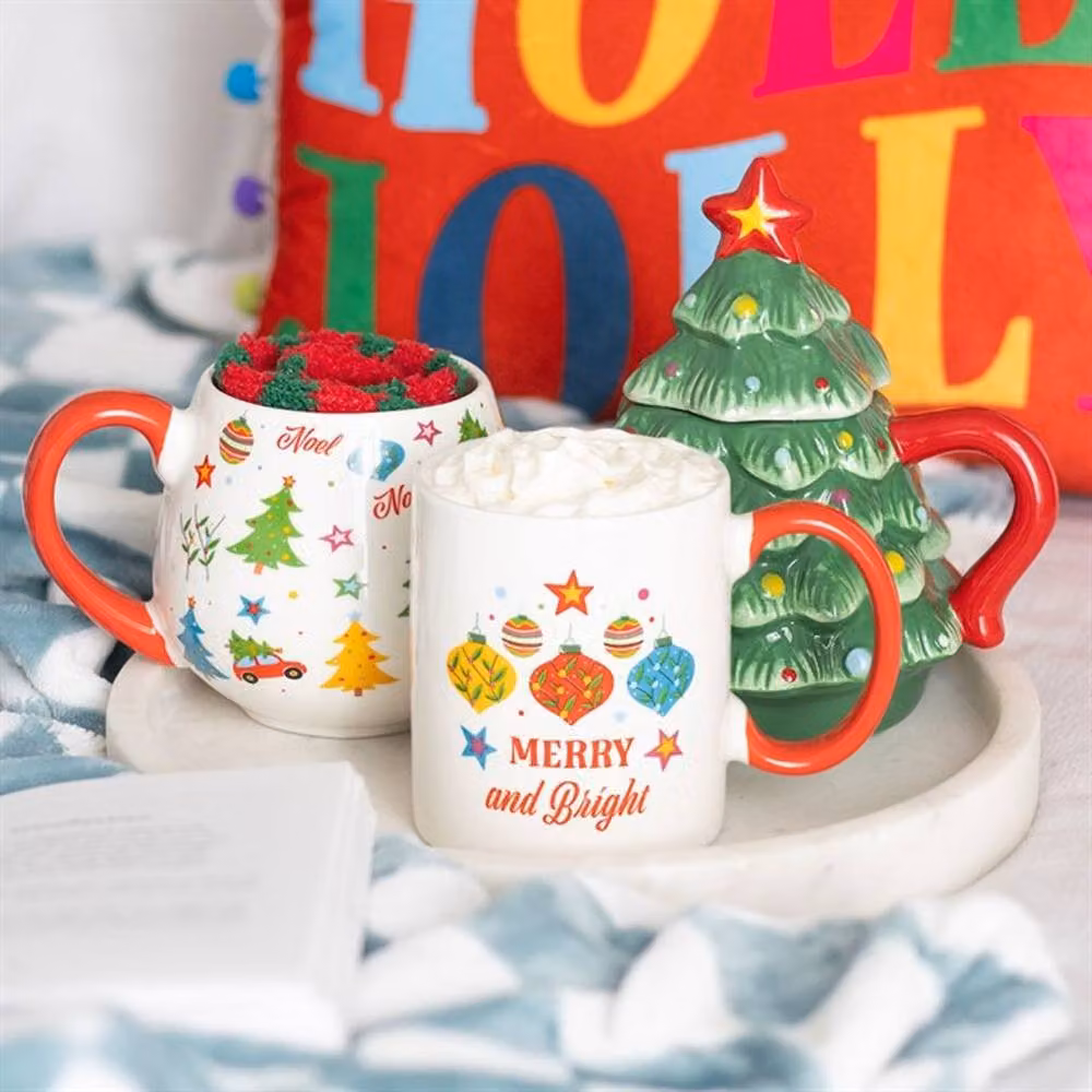 Uniqueful Nostalgic Christmas Tree Ceramic Mug with Lid, Multicolour, 550 ml – 2