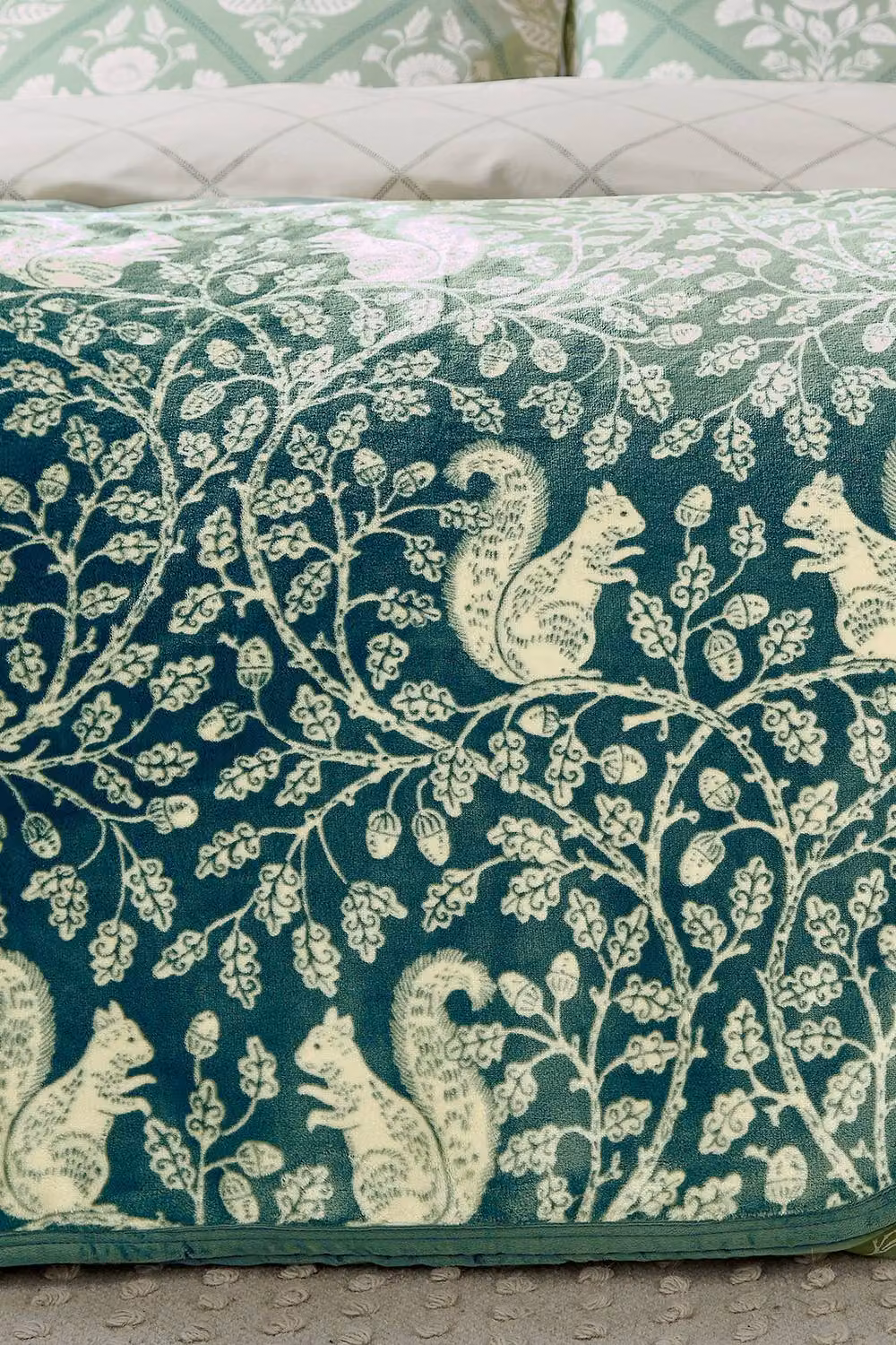 Helena Springfield Green Fluffy Fleece Throw, W/D/H: 140 x 180 cm – 2