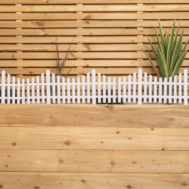 Samuel Alexander White Plastic Picket Fence Garden Edging Set with Wood Effect, 33 cm