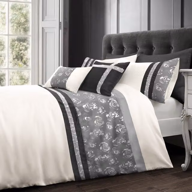 Velosso Silk Floral Duvet Cover and Pillowcase Set in Black and Silver, Single