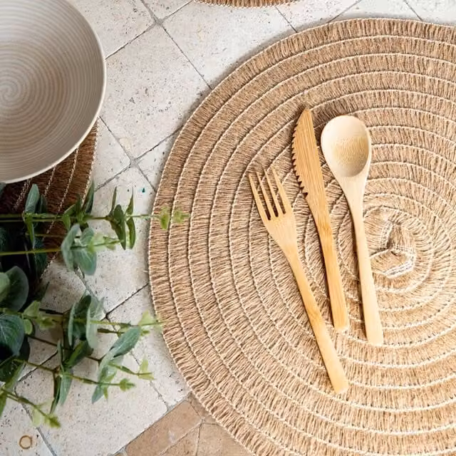 Creative Tops Set of 4 Round Jute Placemats, Brown Rustic Hessian Table Mats, Diameter: 38 cm