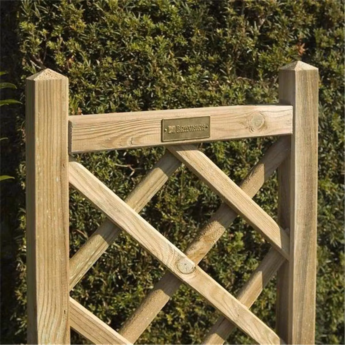 Cheshire Deluxe Square Wooden Planter and Lattice in Light Oak Brown – 2