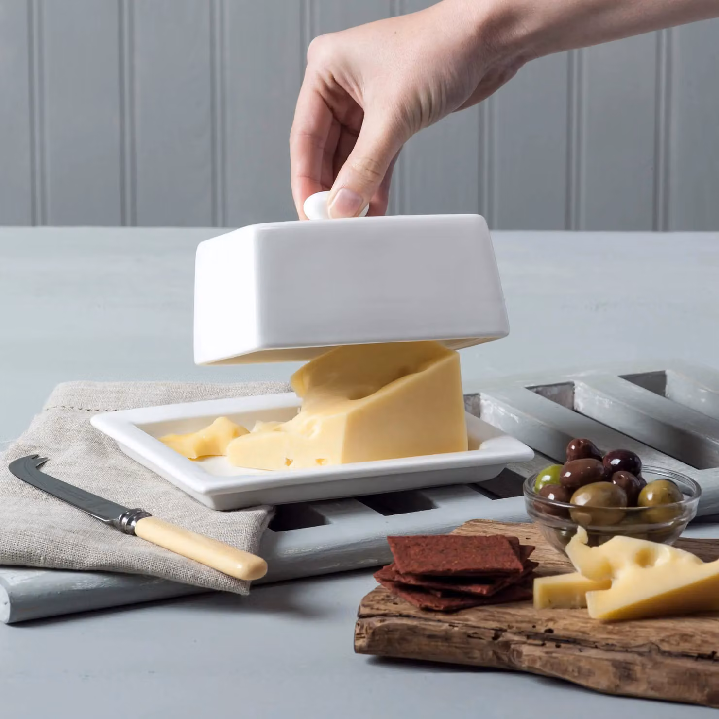 WM Bartleet & Sons Traditional Porcelain Butter Dish with Lid, White, W: 12.5 cm, D: 17.3 cm, H: 9 cm – 5