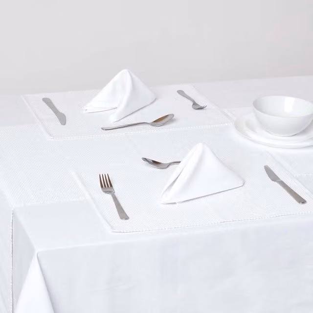 Homescapes Pack of 2 Plain Cotton Placemats in White