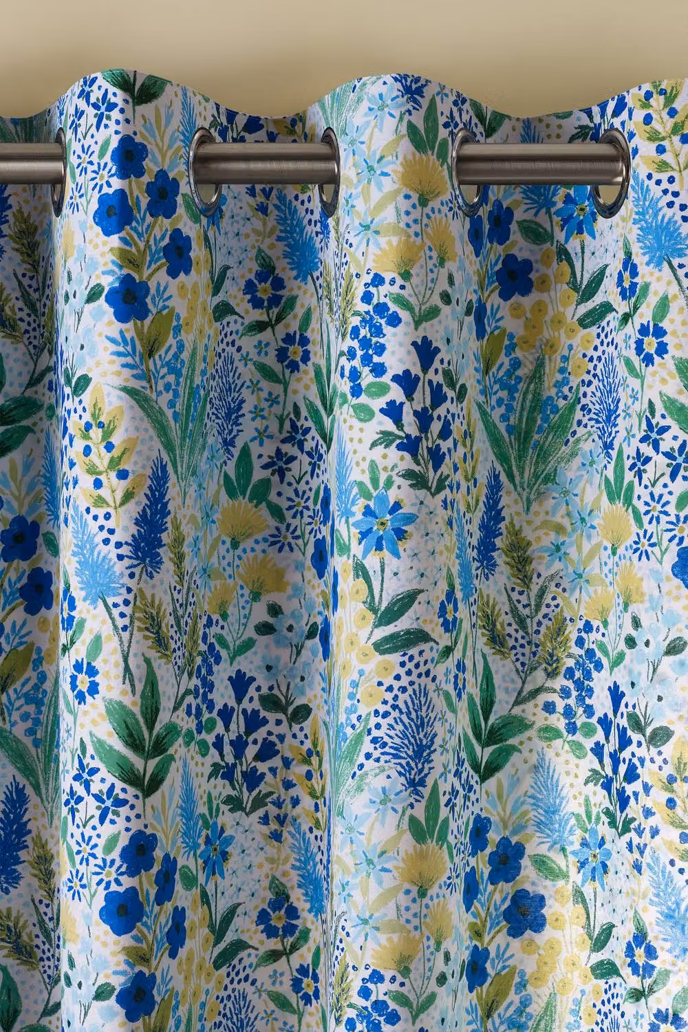 Catherine Lansfield Tilly Floral Reversible Eyelet Curtains in Blue, Width: 168 cm, Drop: 229 cm – 2