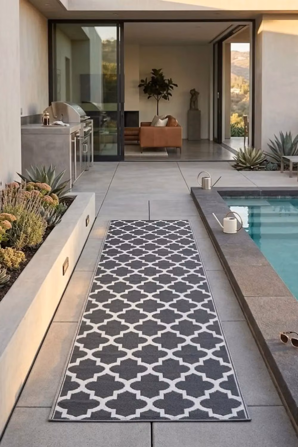 Homescapes Luxury Outdoor Rug Black and White Nola Geometric Reversible W/D: 200 x 75 cm – 6