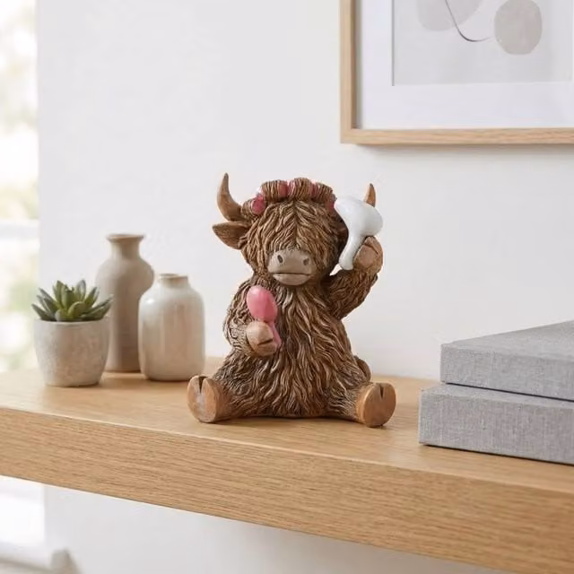 Garden Greatness Highland Cow Hairdo Ceramic Tabletop Ornament in Brown and Multicolour