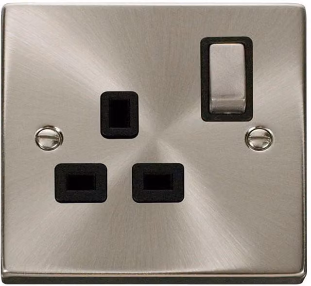 SE Home 1 Gang 13A DP Ingot Switched Plug Socket in Metallic Silver and Brushed Chrome