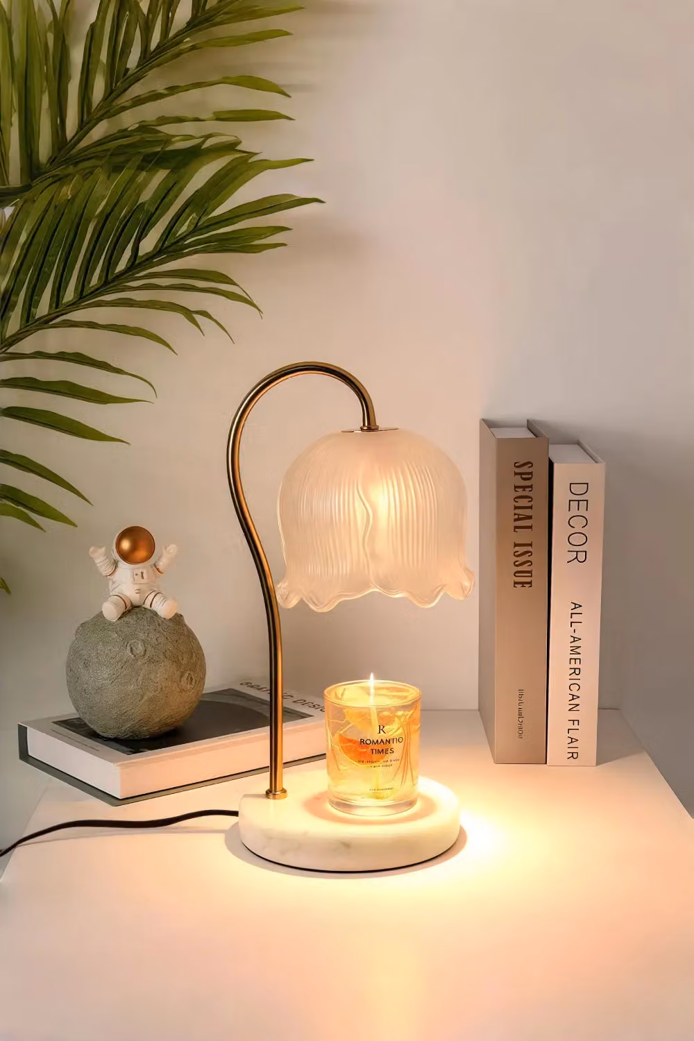 H&O Direct Flower-Shaped Glass Bedside Lamp Candle Warmer in Transparent and Multicolour with Marble and Gold Details – 2
