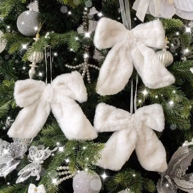 Melody Maison Set of 3 White Fur Christmas Bow Hanging Decorations, Height: 19 cm