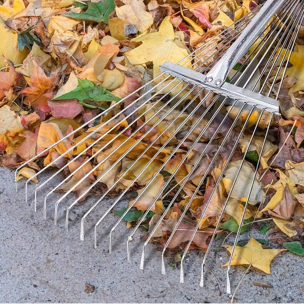 BARGAINS-GALORE Expanding Adjustable Lightweight Lawn Rake in Silver – 2