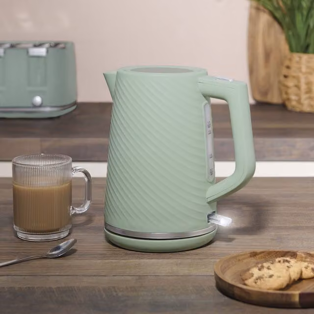 Kitchen Master Revolve Texture Jug Kettle in Green