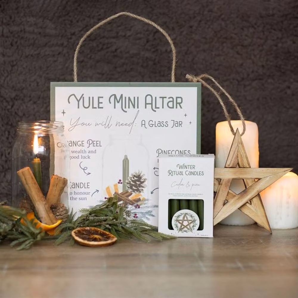 Uniqueful Green Yule Altar MDF Hanging Wall Sign with Leaf and Letter Details, 20 cm – 2