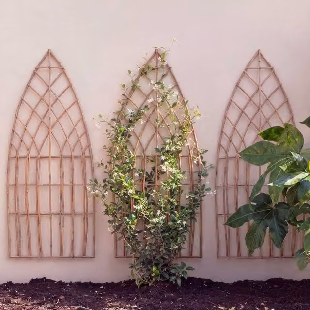 Primrose Pack of 3 Arched Natural Willow Garden Trellis Panels, Brown, W/H: 45 x 150 cm