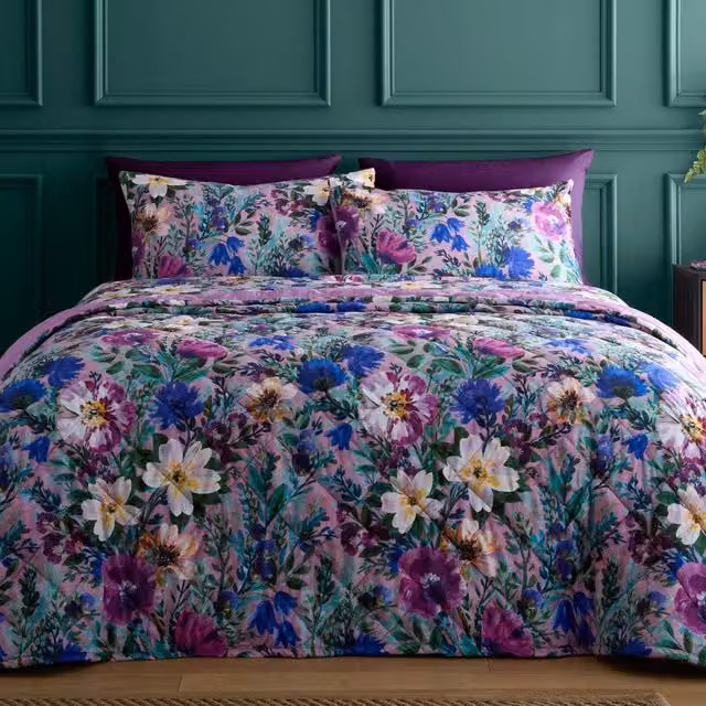 Portfolio Home Ophelia Floral Quilted Bed Throw in Purple, W/D/H: 200 x 230 cm