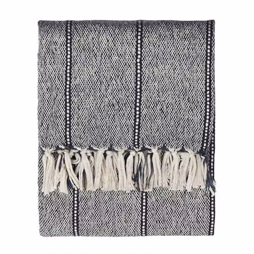 Riva Home Yard Woven Striped Throw with Fringes in Blue, W: 130 cm, D: 180 cm